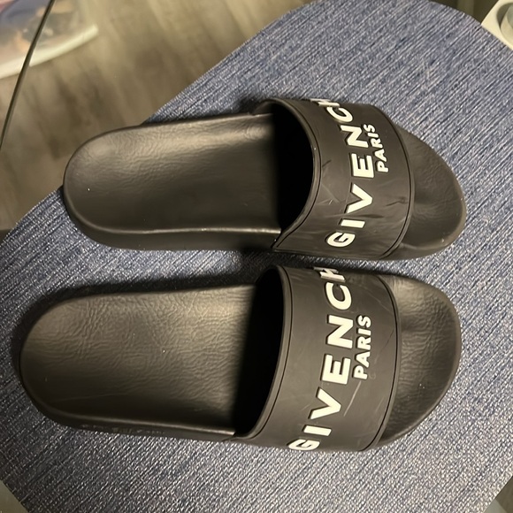 Women’s Givenchy slides - Picture 4 of 4